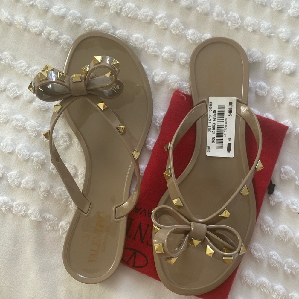 Valentino flops